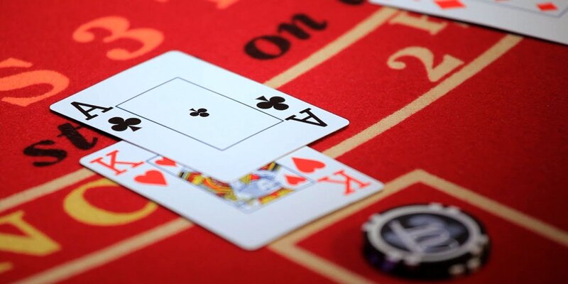 Blackjack: Luật chơi cơ bản và cách tính điểm